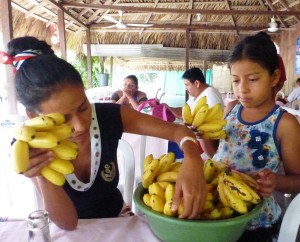 Children are hard to resist, even if you don't need any bananas!