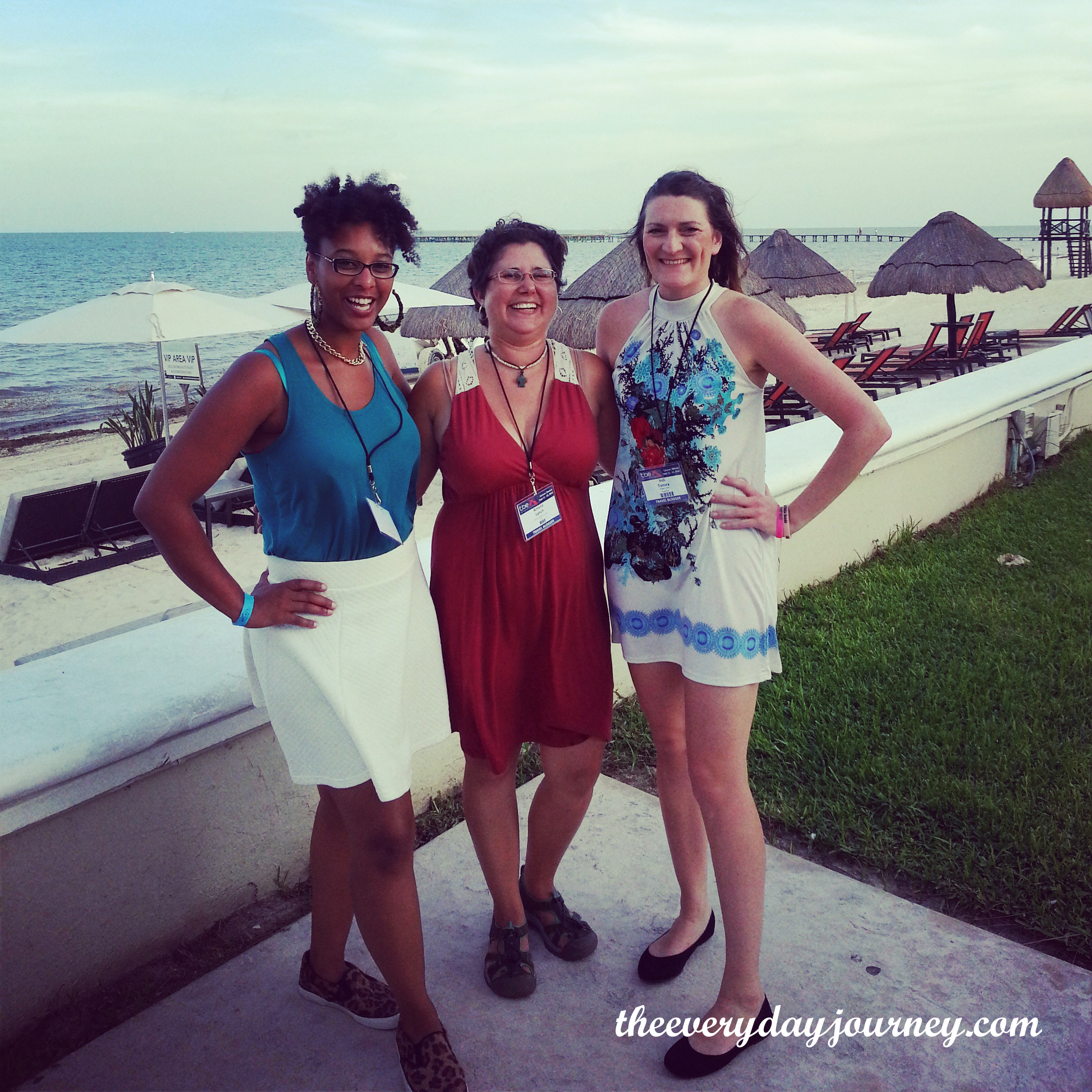 Bloggers after hours: Gypsy Jaunt, me and Indiana June.